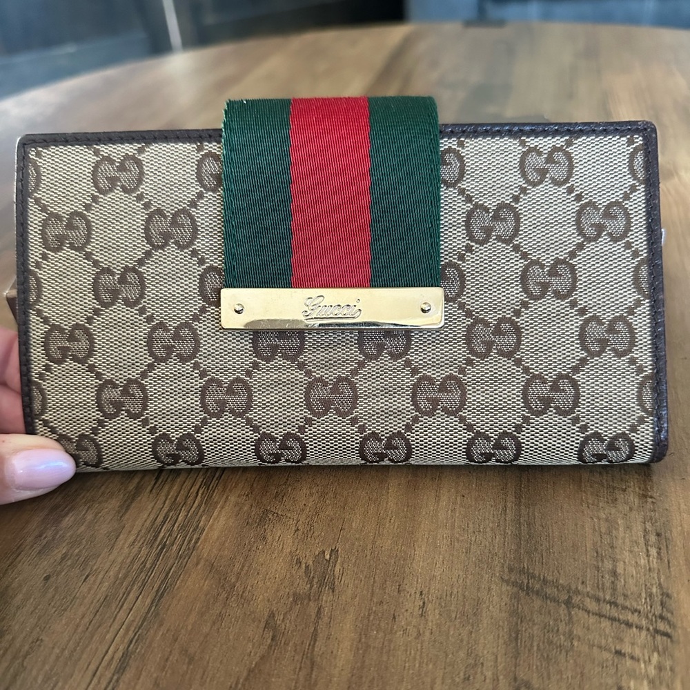 Gucci wallet